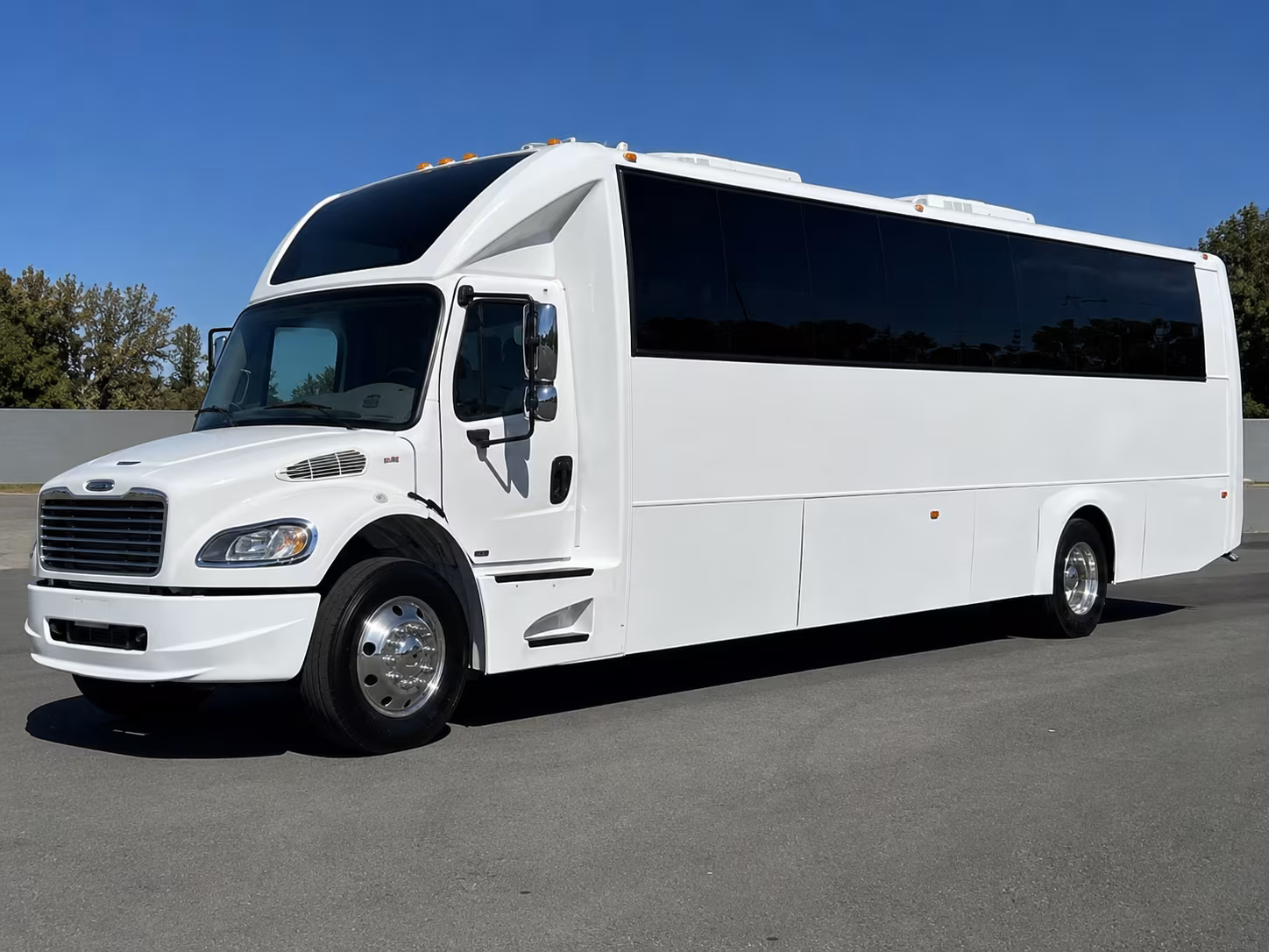 school field trip and group educational buses in mckinney