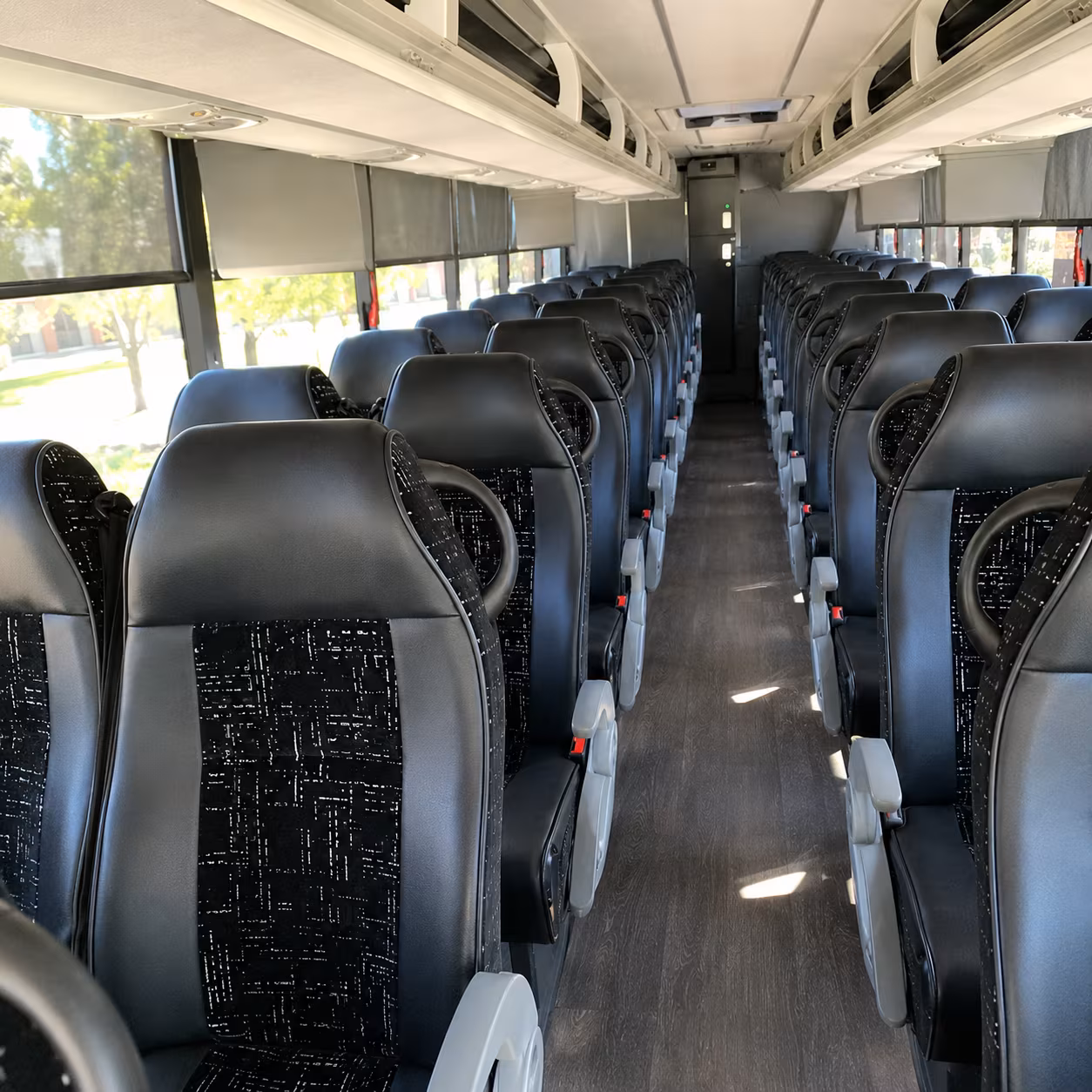 why rent using mckinneyminibuscompany com 2